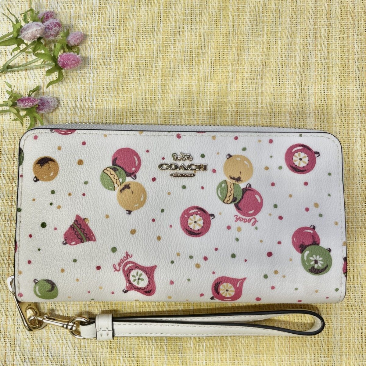 COACH コーチ 長財布 ホワイトジッパー ピンク 新品 アウトレット