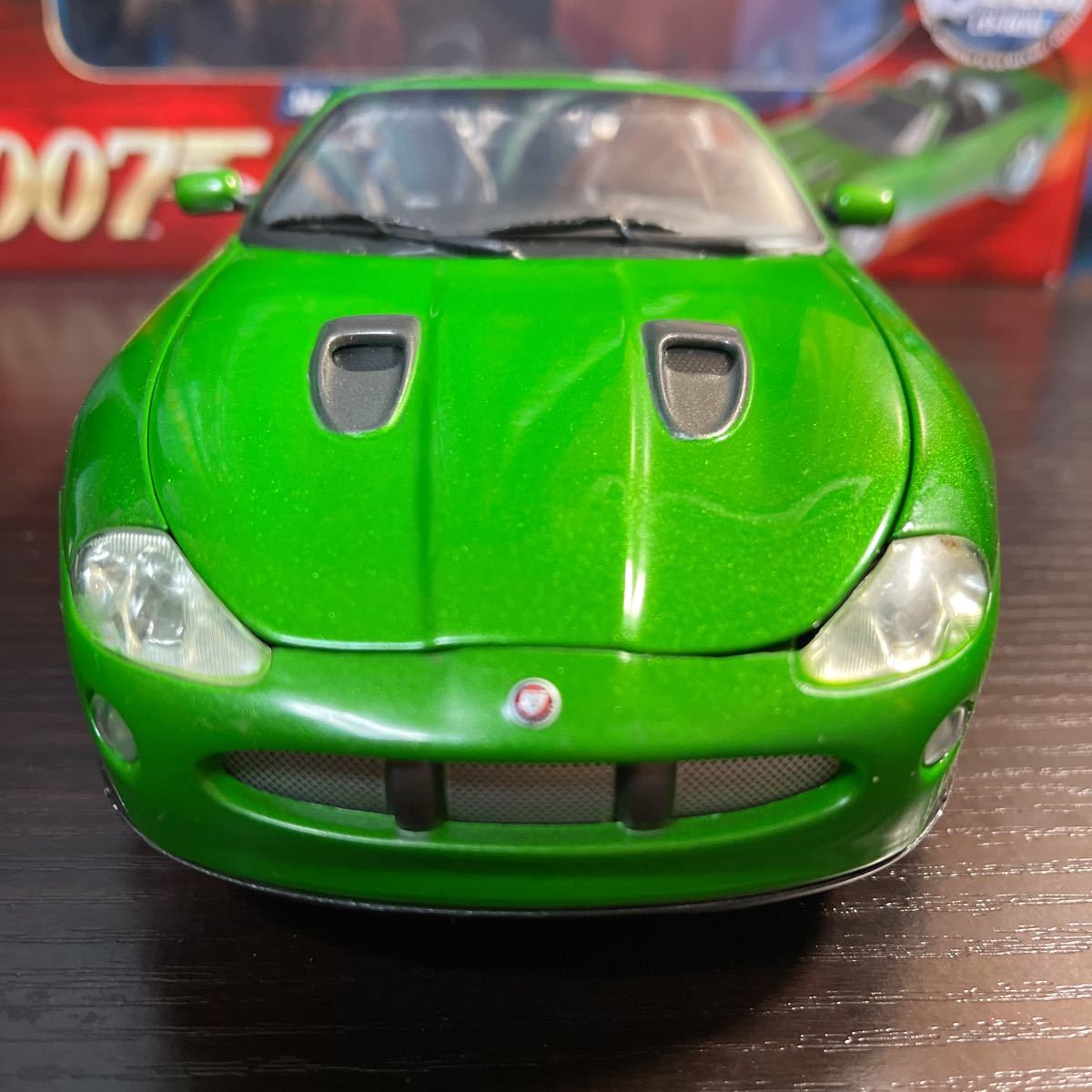 Yahoo!オークション - 1/18 ダイキャストミニカー 007 ダイ Yahoo!オークション - 1/18 ダイキャストミニカー 007 ダイ