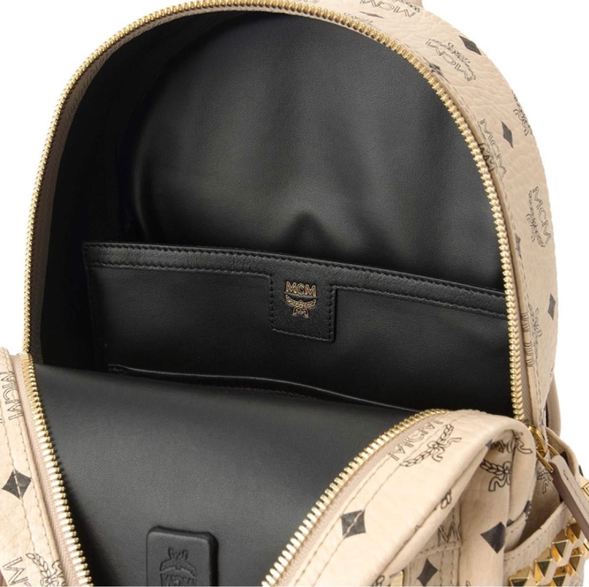 MCM エムシーエム リュックサック MMK 2AJM04 EG001 ロゴ mail