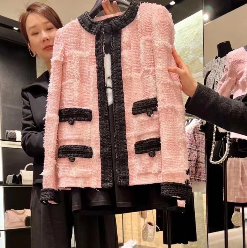 CHANEL シャネル ジャケットCC ロゴ ココマークコレクション product CHANEL シャネル ジャケットCC ロゴ ココマークコレクション product