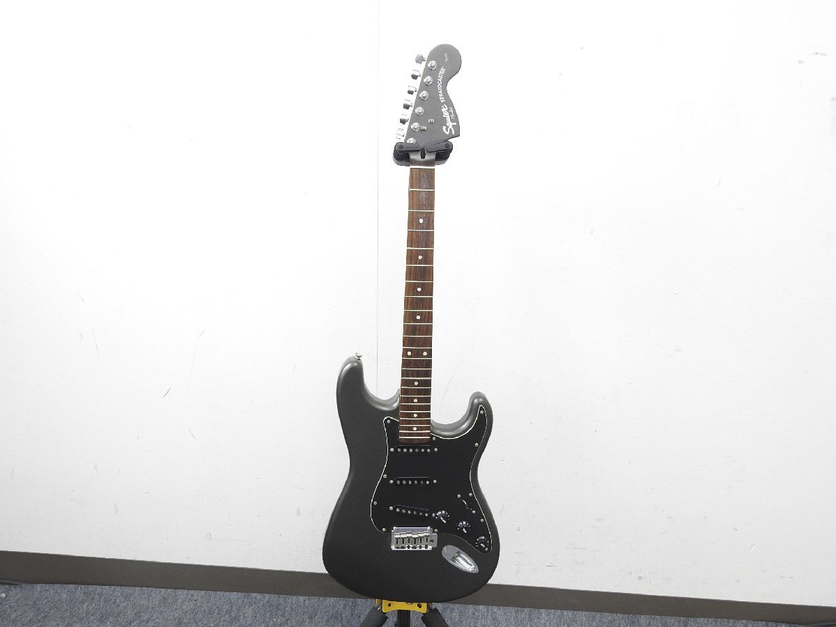 最上の品質な 【エレキギター】Squier Stratocaster ソフトケース付き 