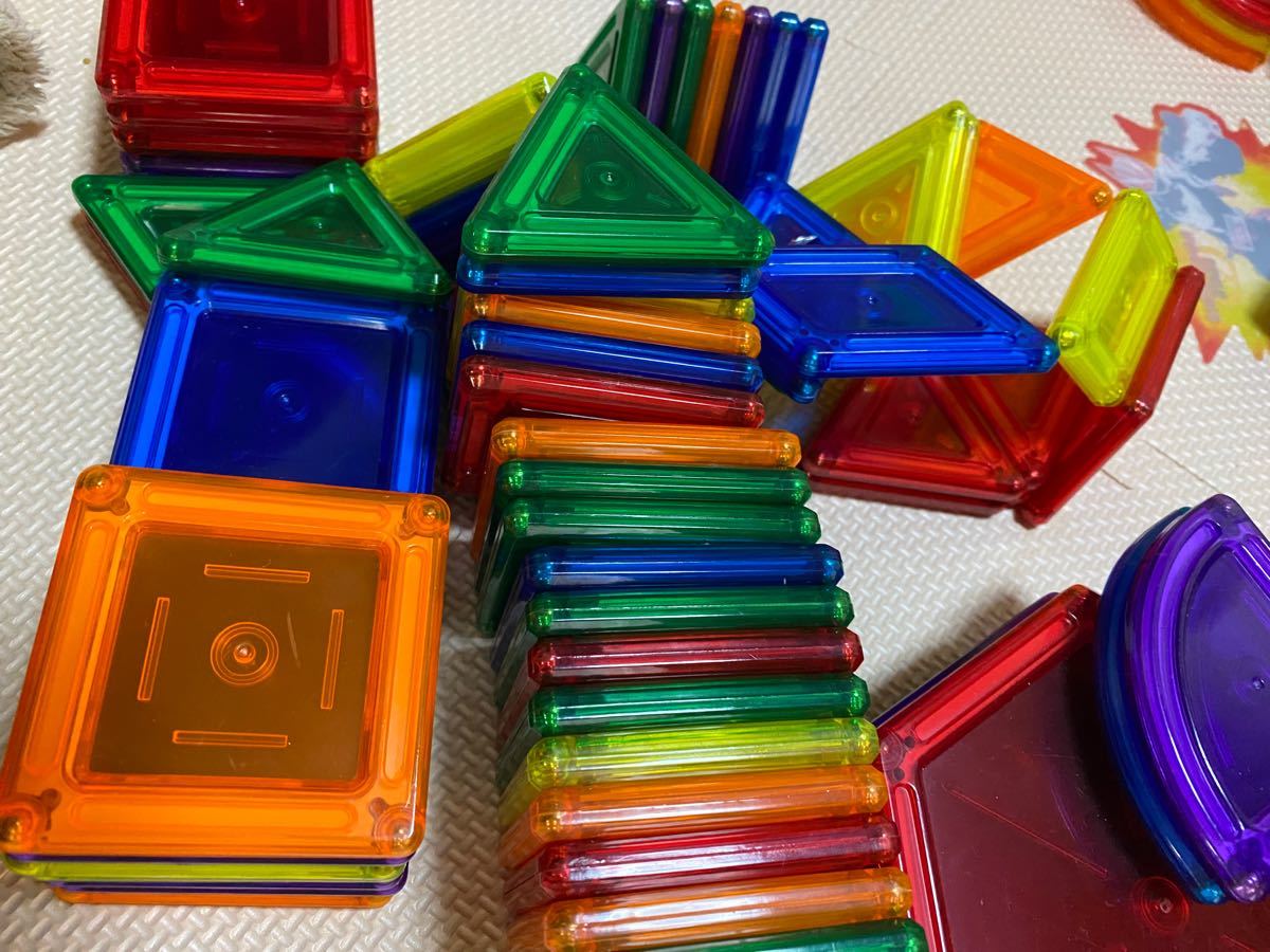トイザらス限定 パワークリックス マグネットブロック 94ピース 知育玩具 立体パズル 磁石ブロック