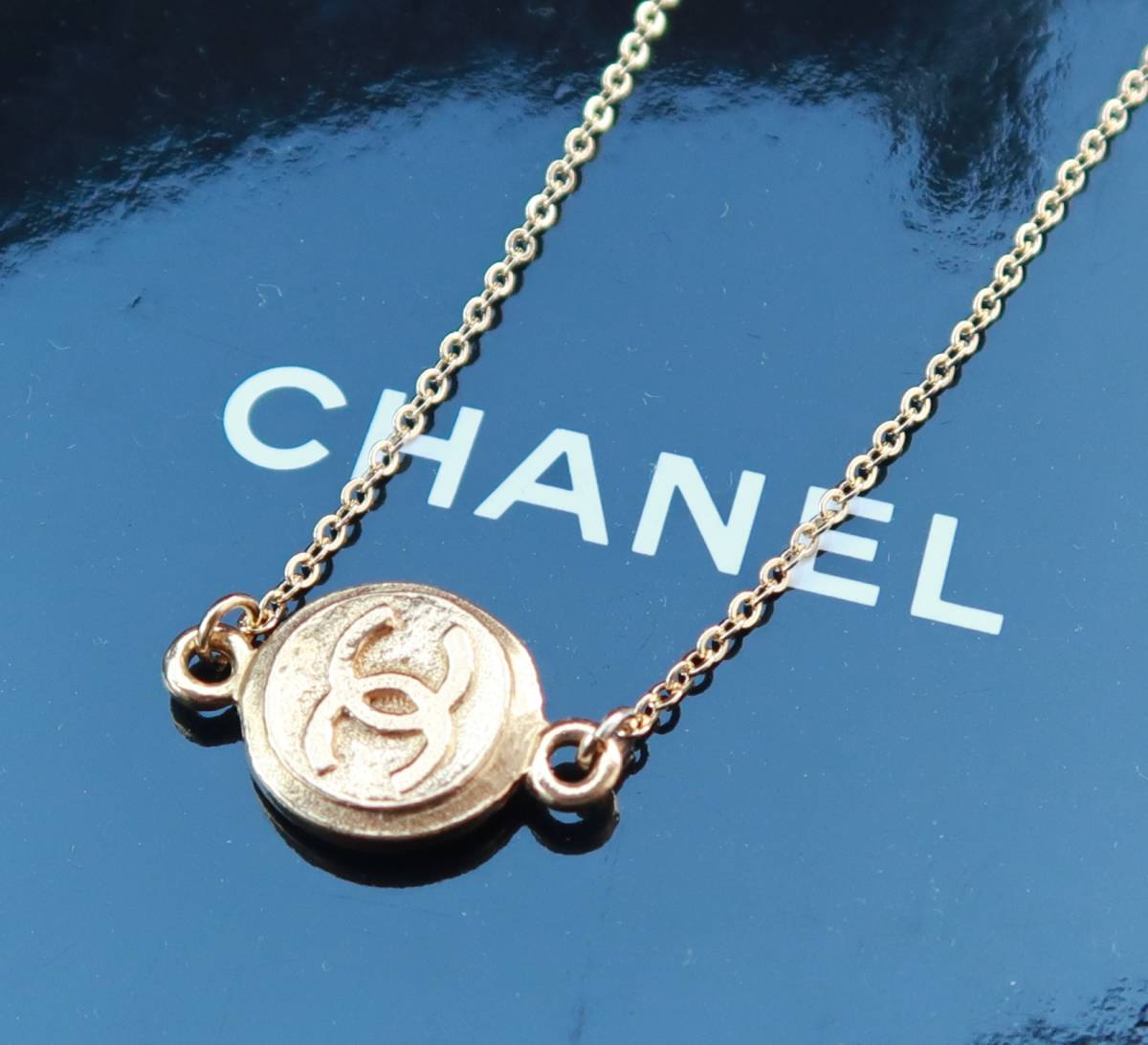 CHANEL シャネル COCOマーク ラウンド チャーム 小 ボタン ネックレス