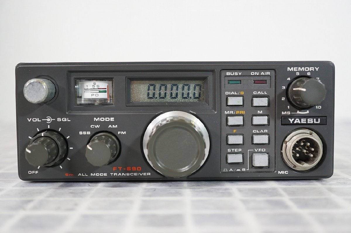 [TH] [G106380] YAESU ヤエス 八重洲無線 FT-690 6m オールモードトランシーバー 取扱説明書付き