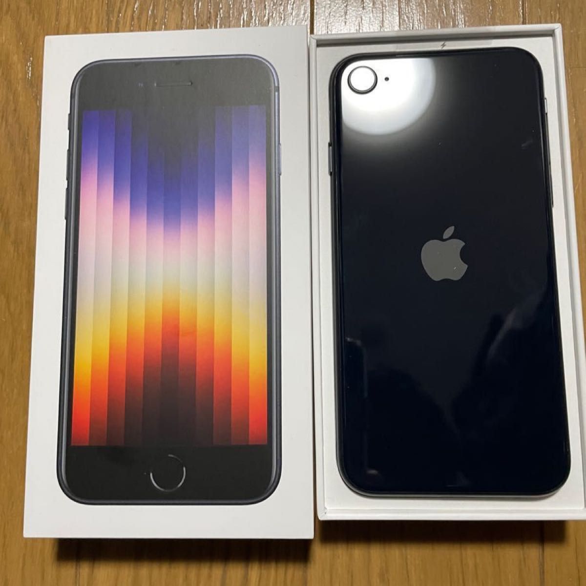 【極美品】iPhone SE 第3世代 (SE3) 128GB ミッドナイト 黒　Apple保証あり　ブラック
