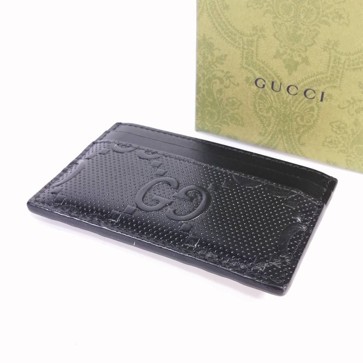 美品 GUCCI GGエンボス レザー カードケース パスケース ブラック 黒 GG柄 625564 グッチ 化粧箱付き