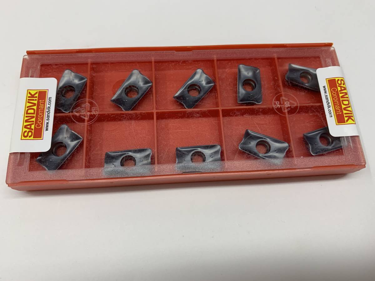サンドビック(SANDVIK) チップ R390-17 04 12E-PM 1010 1箱 サンドビック(SANDVIK) チップ R390-17 04 12E-PM 1010 1箱