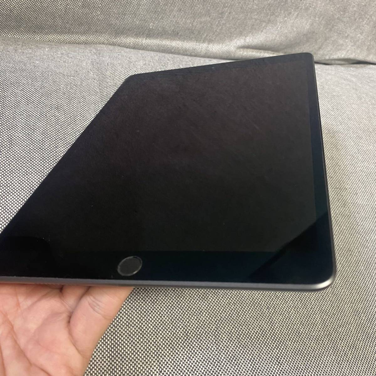 iPad Air 10 5インチ 第3世代 Wi-Fi 64GB 2019年春モデル NUUJ2J/A +