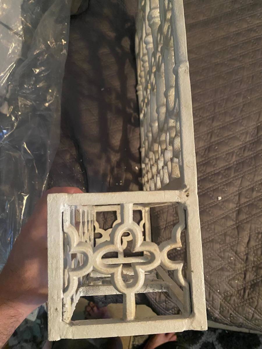  gothic form iron made flower box antique manner plant pot holder West ornament European style objet d'art decoration ornament ornament planter holder wall decoration ornament 