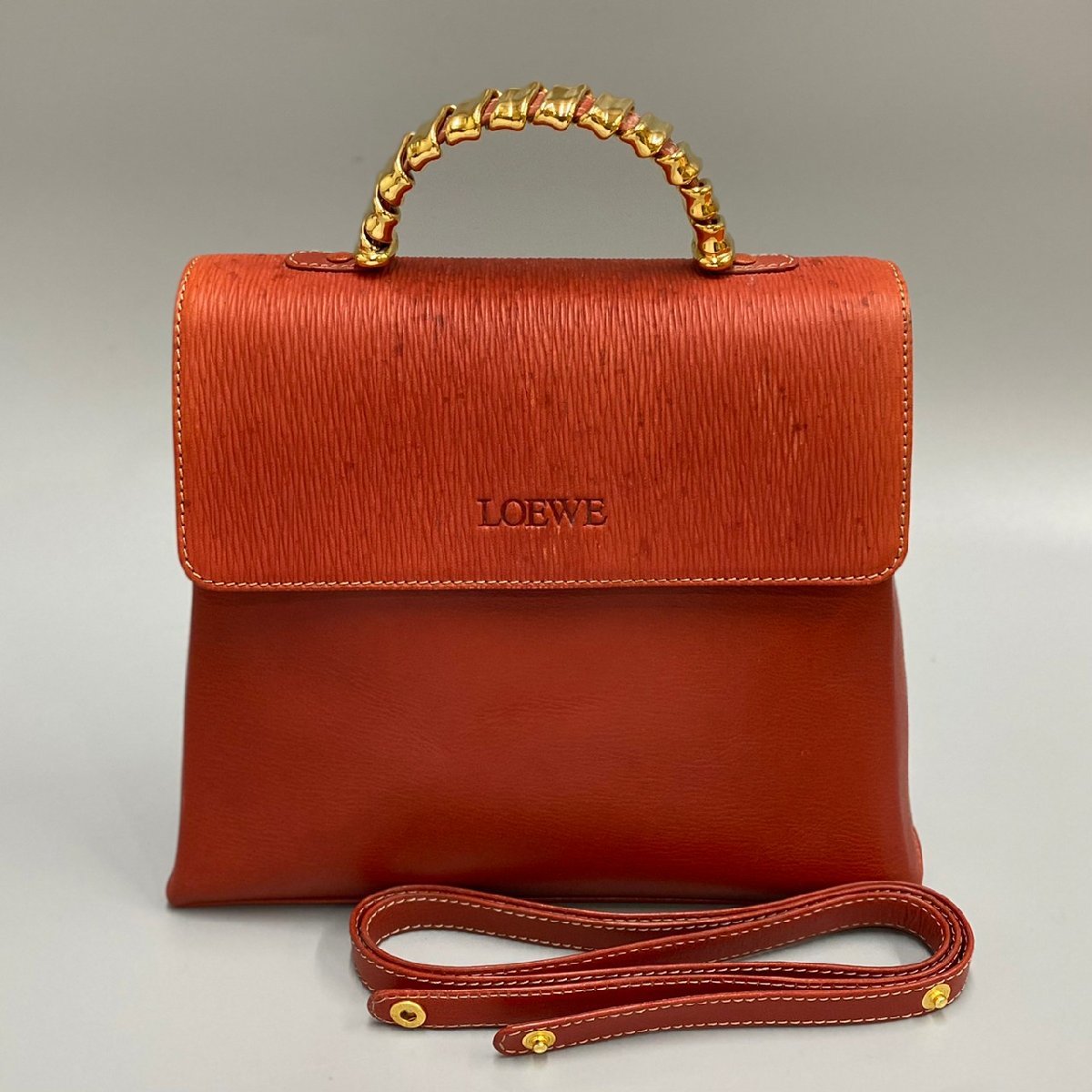 オーバーのアイテム取扱☆ LOEWE ロエベ ショルダーバッグ ベラスケス