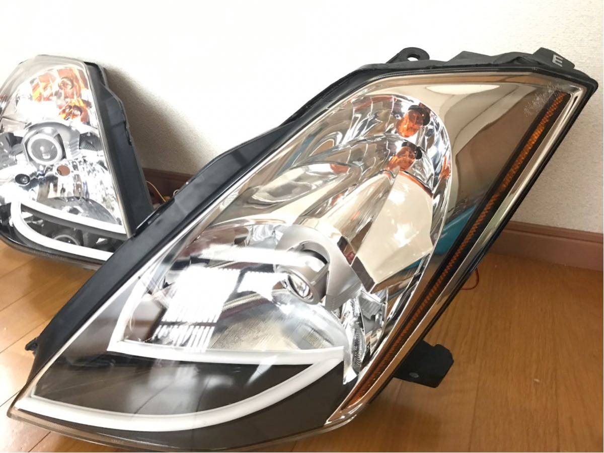 Z33フェアレディZ前期純正ヘッドライトホワイト発光ダブルライン Z33フェアレディZ前期純正ヘッドライトホワイト発光ダブルライン