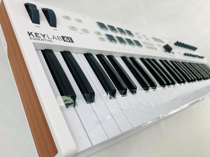 MIDIキーボード KEYLAB Essential 61 美品
