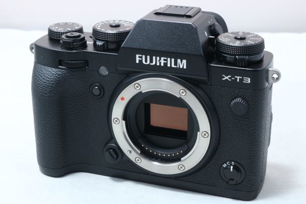 □ショット数22回のほぼ新品□ FUJIFILM フジフィルム ボディ 4
