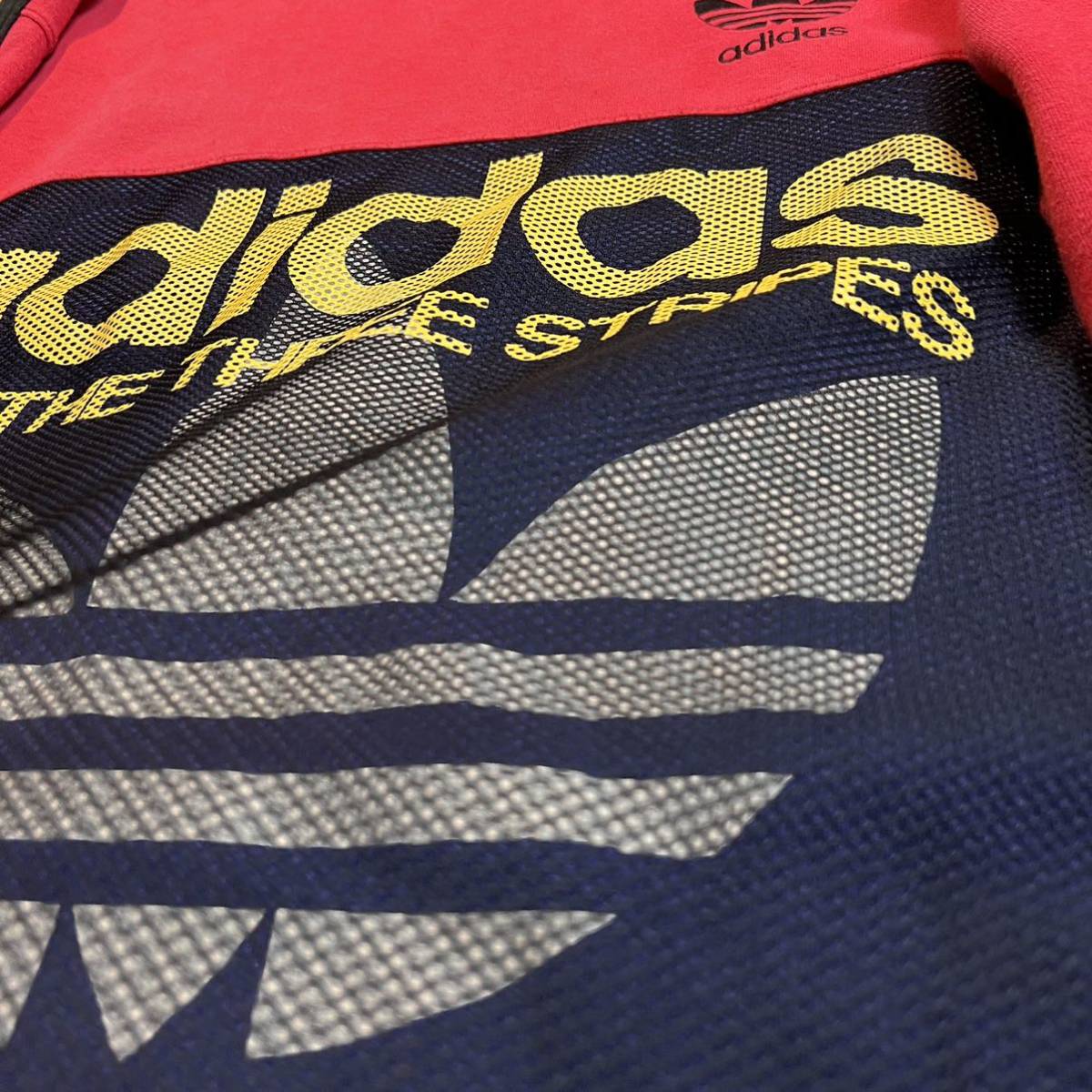 【希少】90s ビンテージ adidas アディダス スウェット トレーナー 袖プリント メッシュ デサント社製 メンズ ヴィンテージ 古着 R-3446_画像3