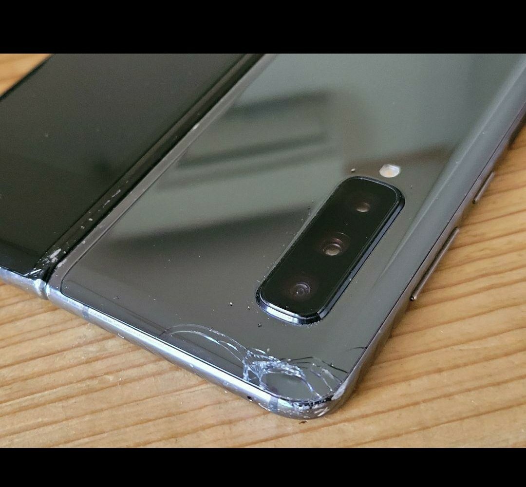 Galaxy Fold 512GB SIMフリー 韓国版 ジャンク ケース付