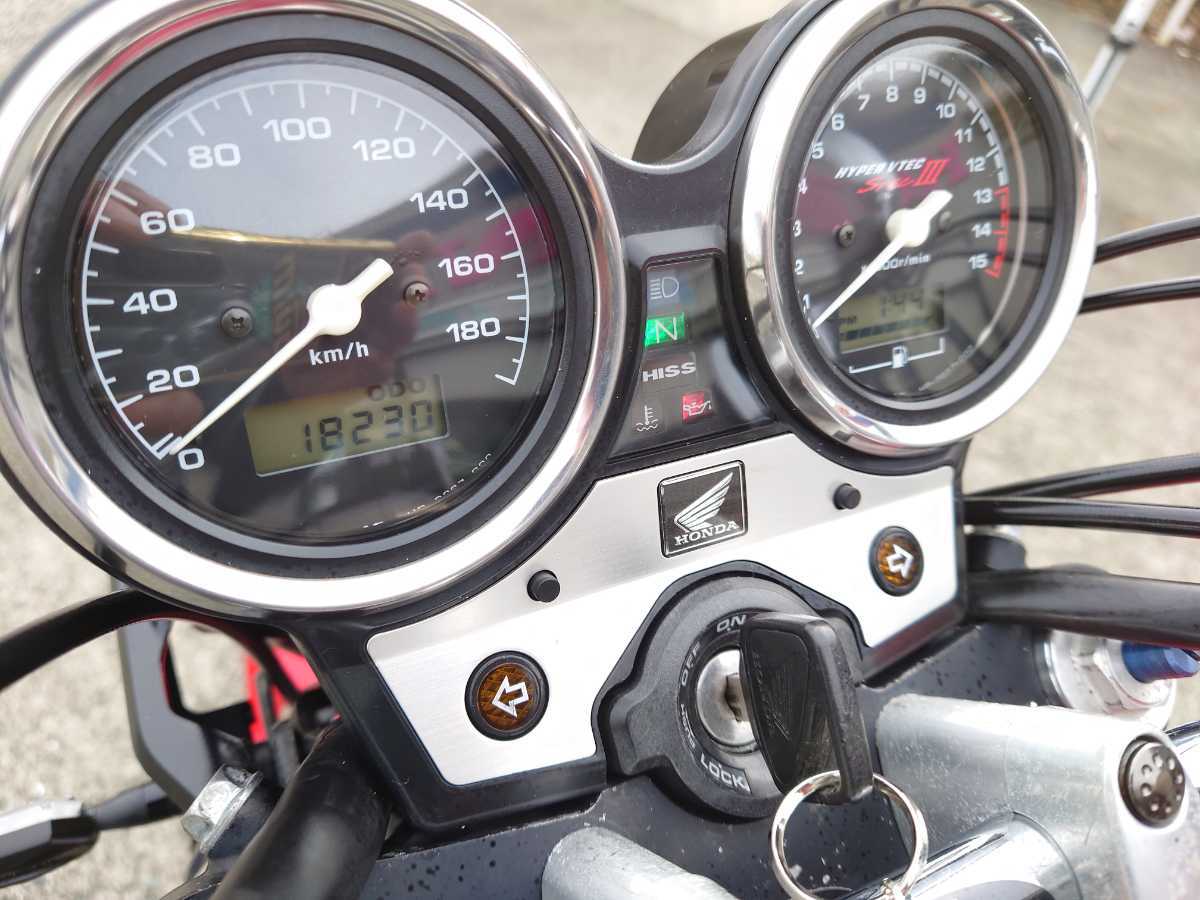 ホンダ　CB400SF VTECⅢ ＮＣ３９！絶版入り？！キャブ車ＶＴＥＣ！機関良好！ブレイジングレッド！乗って楽チン仕様！_画像3