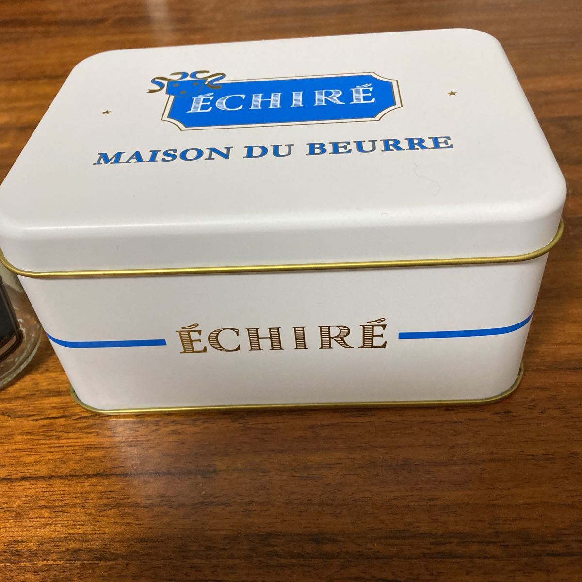 サブレ ECHIRE エシレ 空き缶 缶 ケース クッキー缶　美品/MAILLE 空き瓶　フランス購入品　レア　多少シール　剥がれ有り　インテリア_画像2