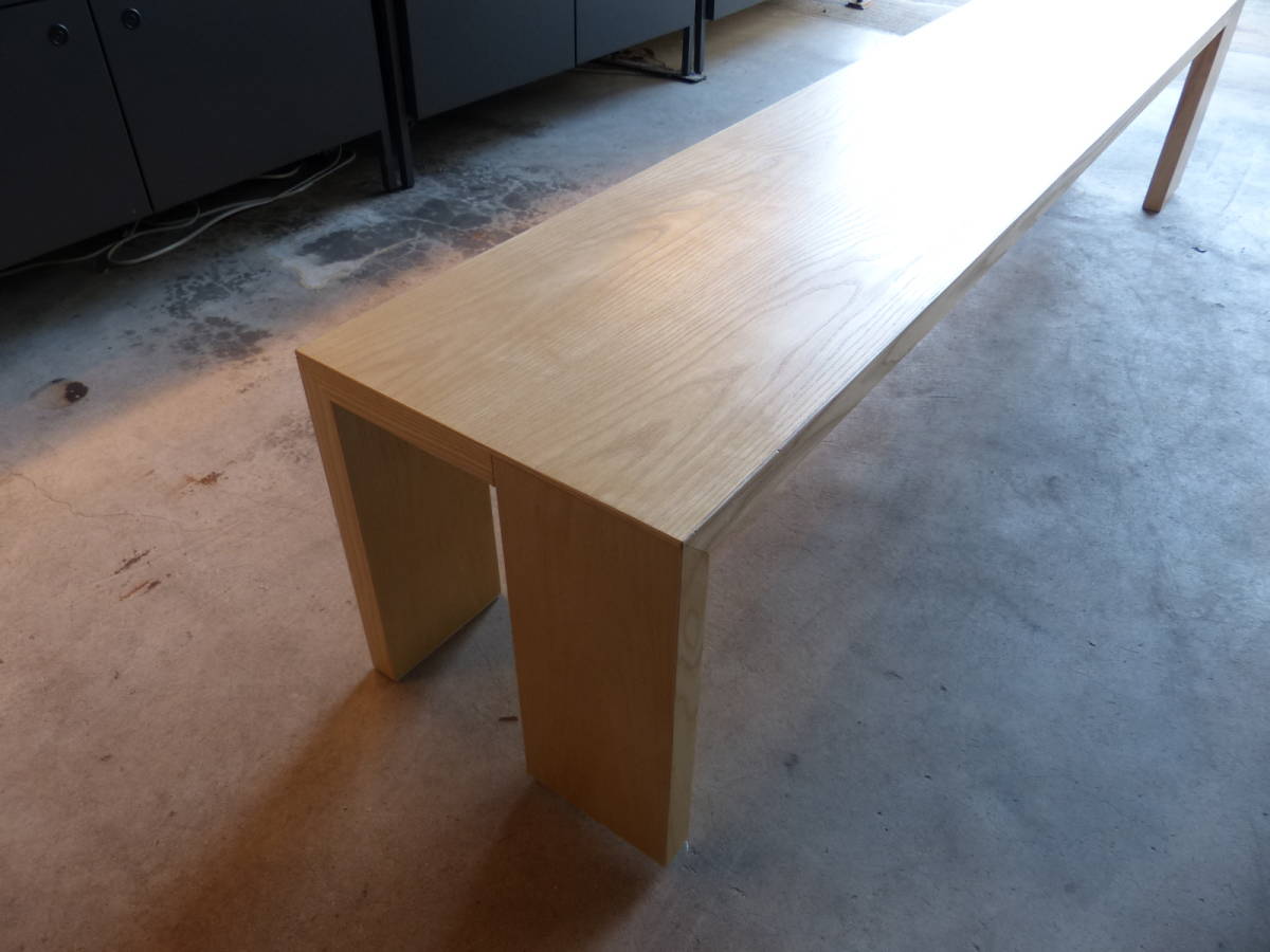 特注品|Cassina(カッシーナ)ダイニング ベンチ 長椅子|オフィス 店舗 ロビー 待合椅子|展示美品|在庫あり_画像4