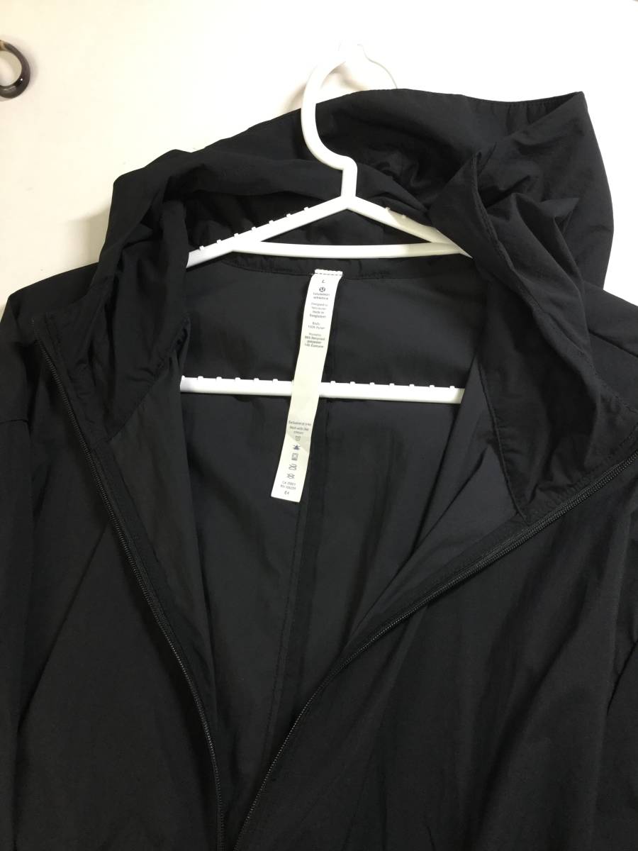 Lululemon ルルレモン ナイロンパーカー ブラック Lサイズ 薄手生地 プルオーバー