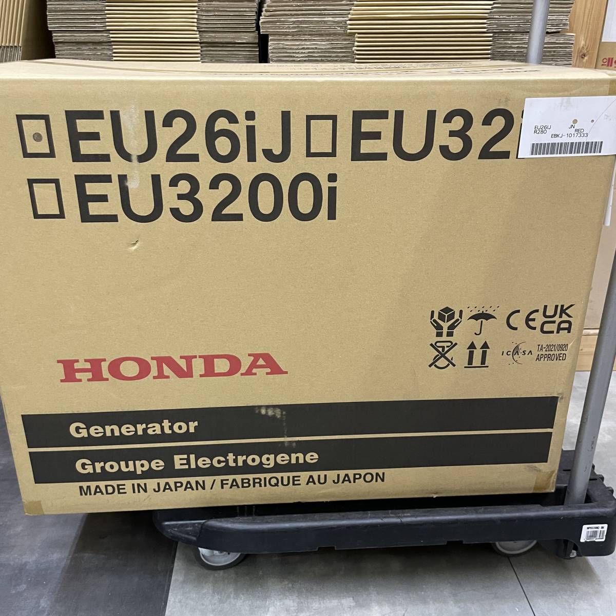 ホンダ/HONDA　正弦波インバーター搭載発電機　EU26iJ