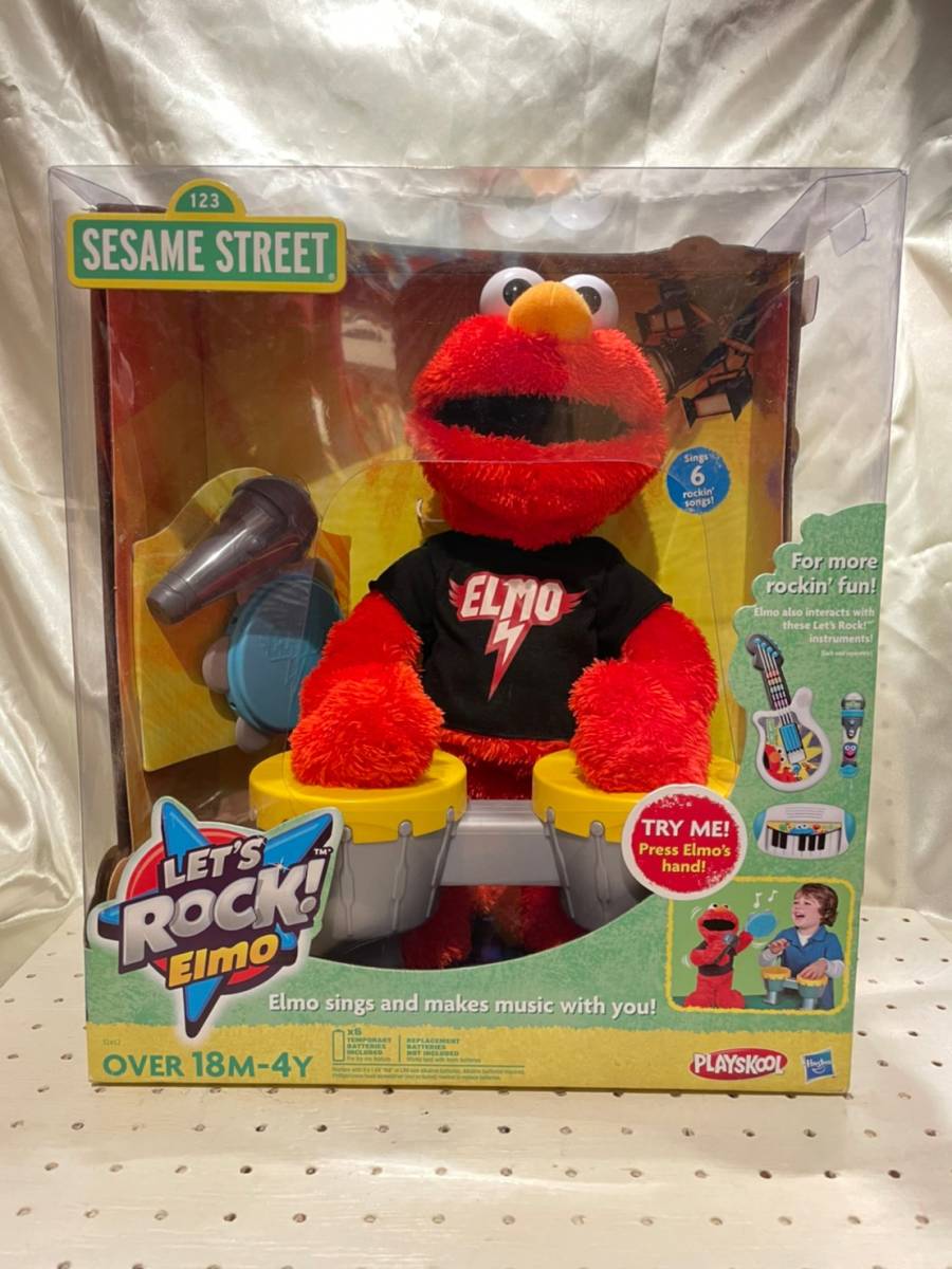 10s レッツロック エルモ!! シンギングドール / Sesame Street Let's Rock Elmo sings six rockin’ songs