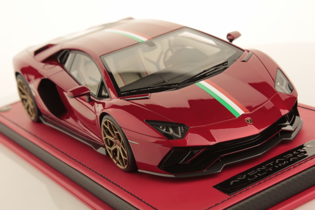 ★世界で１台！世界争奪の 赤パール！封印シール未開封！MR 1/18 Aventador LP780-4 ULTIMAE イタリアストライプ 最後の内燃 12気筒の画像1