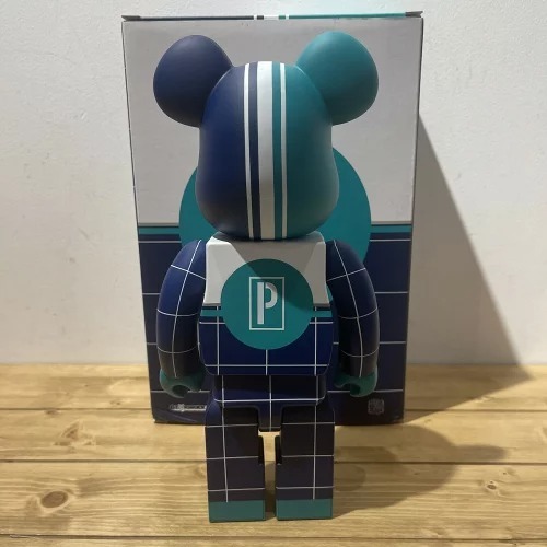 MEDICOM TOY BE@RBRICK PERIOD CORRECT 100%&400% 2021年 メディコムトイ ベアブリック ピリオドコレクトレーシングチーム_画像1