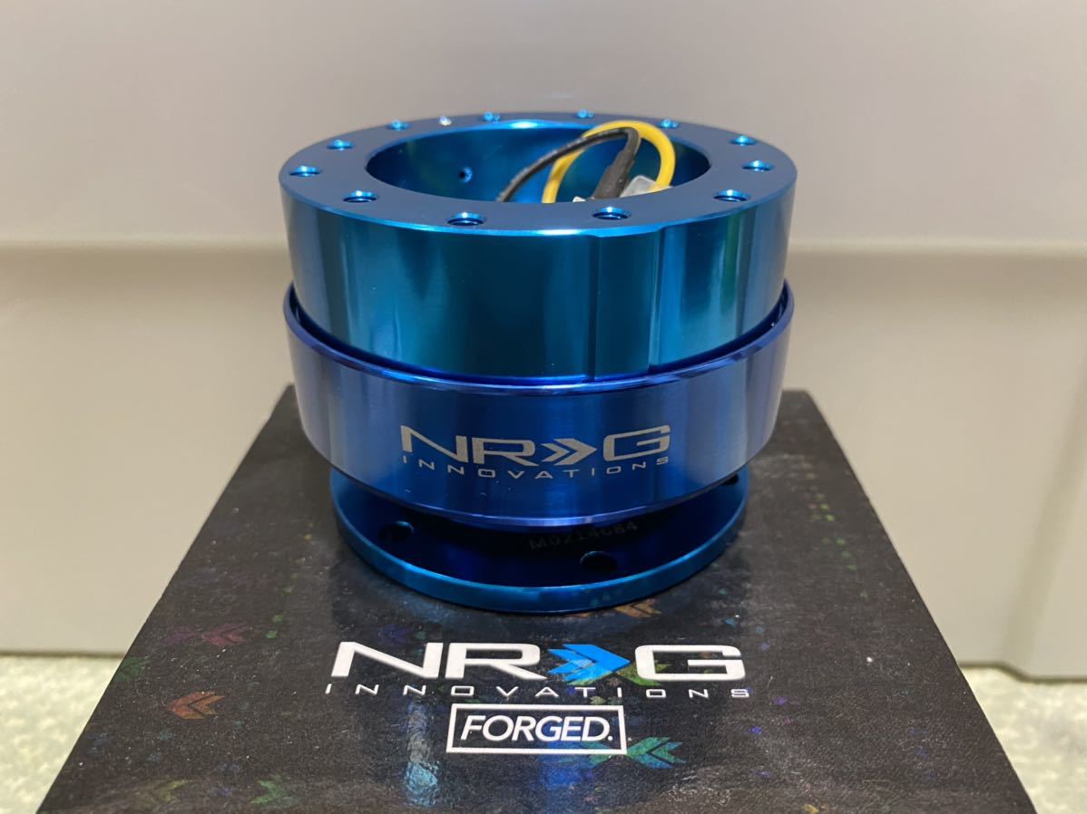 NRG クイックリリース GEN2.0 SRK-200CF - ステアリング NRG クイックリリース GEN2.0 SRK-200CF - ステアリング