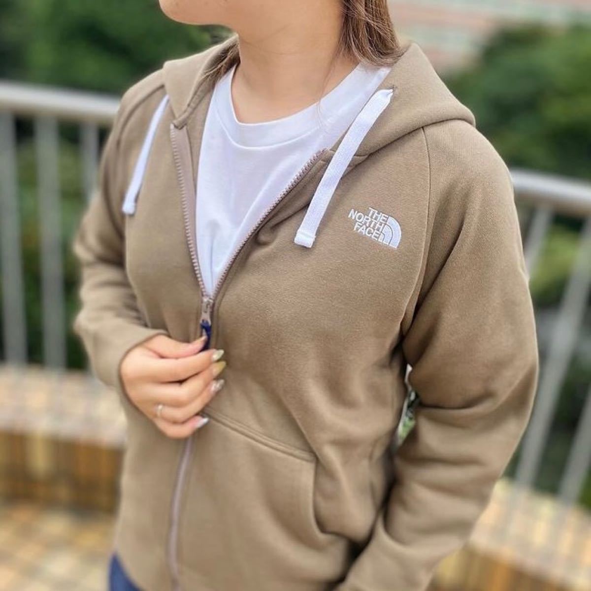 100%新品安い THE NORTH FACE - ノースフェイス☆リアビュー☆パーカー