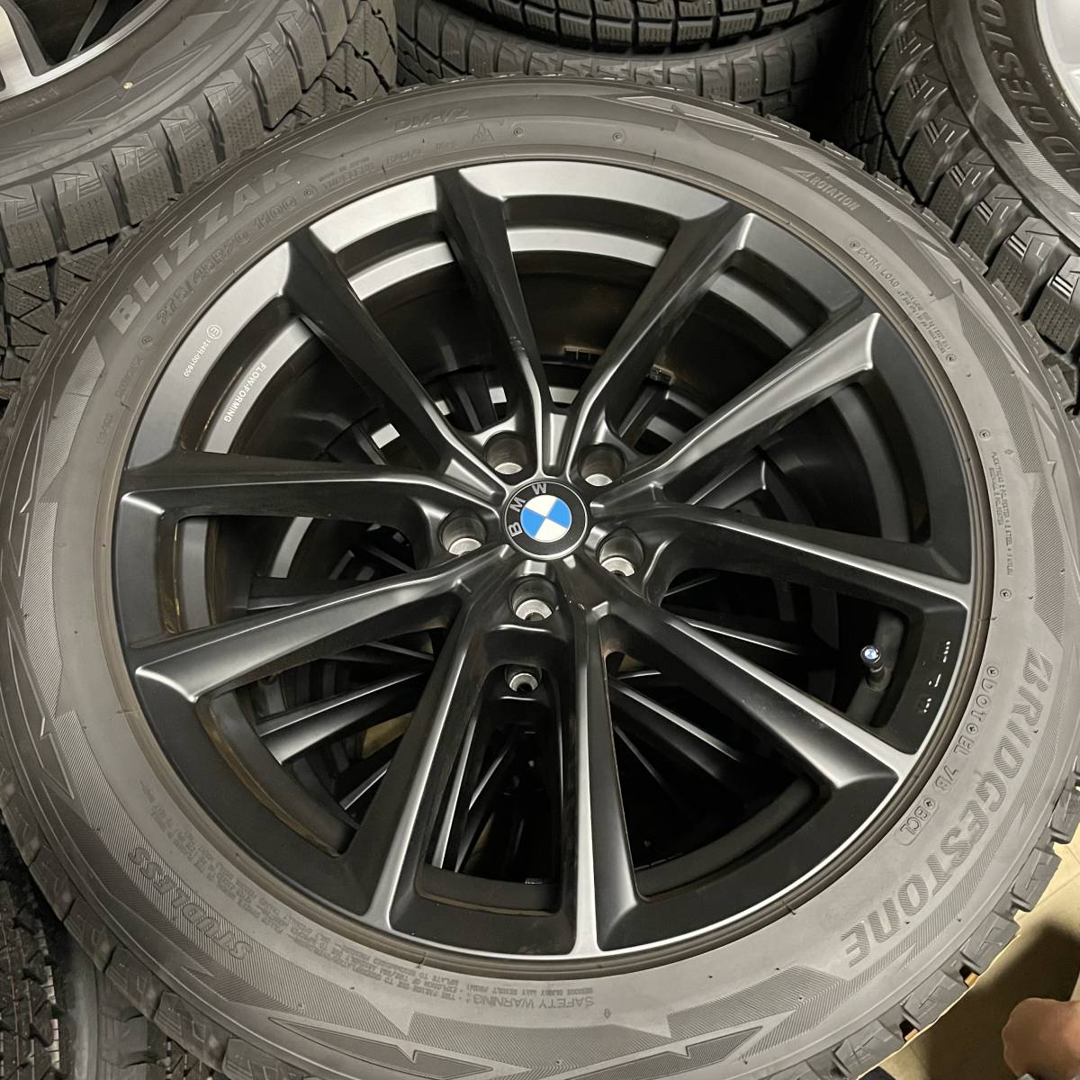BMW X6 スタッドレスタイヤホイールセット4本 275/45R20 marz.jp