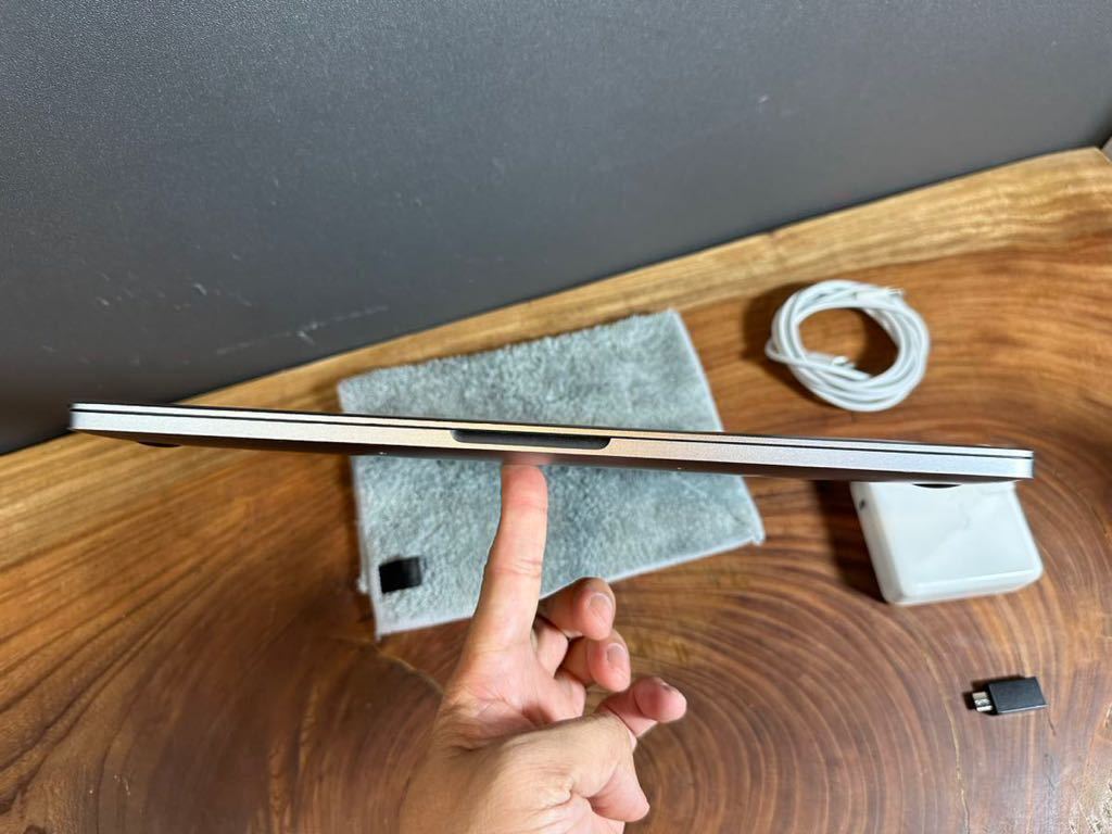 極美品充放電1回」Apple MacBook PRO Retina 13inch 2017/CPUi5 極美品充放電1回」Apple MacBook PRO Retina 13inch 2017/CPUi5