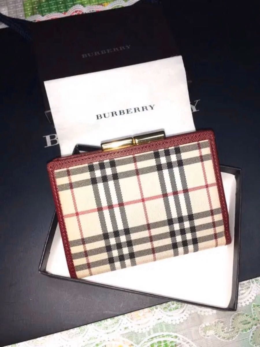 新品同様　日本製牛革　BURBERRY バーバリー　がま口　財布　レディース　バッグ