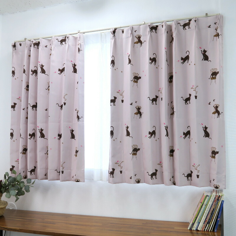 遮光カーテン かわいい猫柄 ピンク 幅100cm×丈65cm2枚 日本製 プリーツが綺麗な形態安定加工_画像2