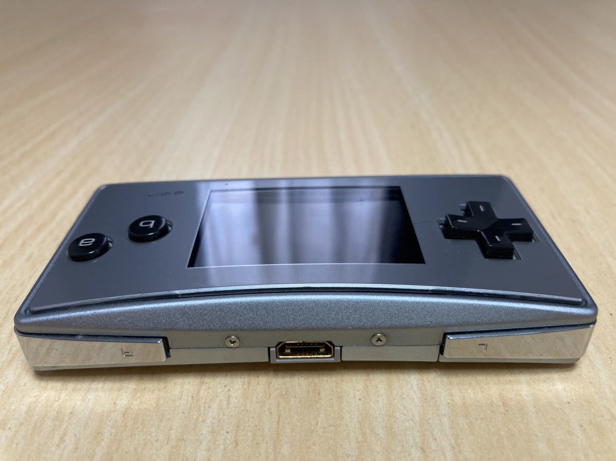 美品　新品電池交換済み　ゲームボーイミクロ　シルバー　ポケモンピンボール付きGAME BOY micro 任天堂 Nintendo ポケモン _画像9