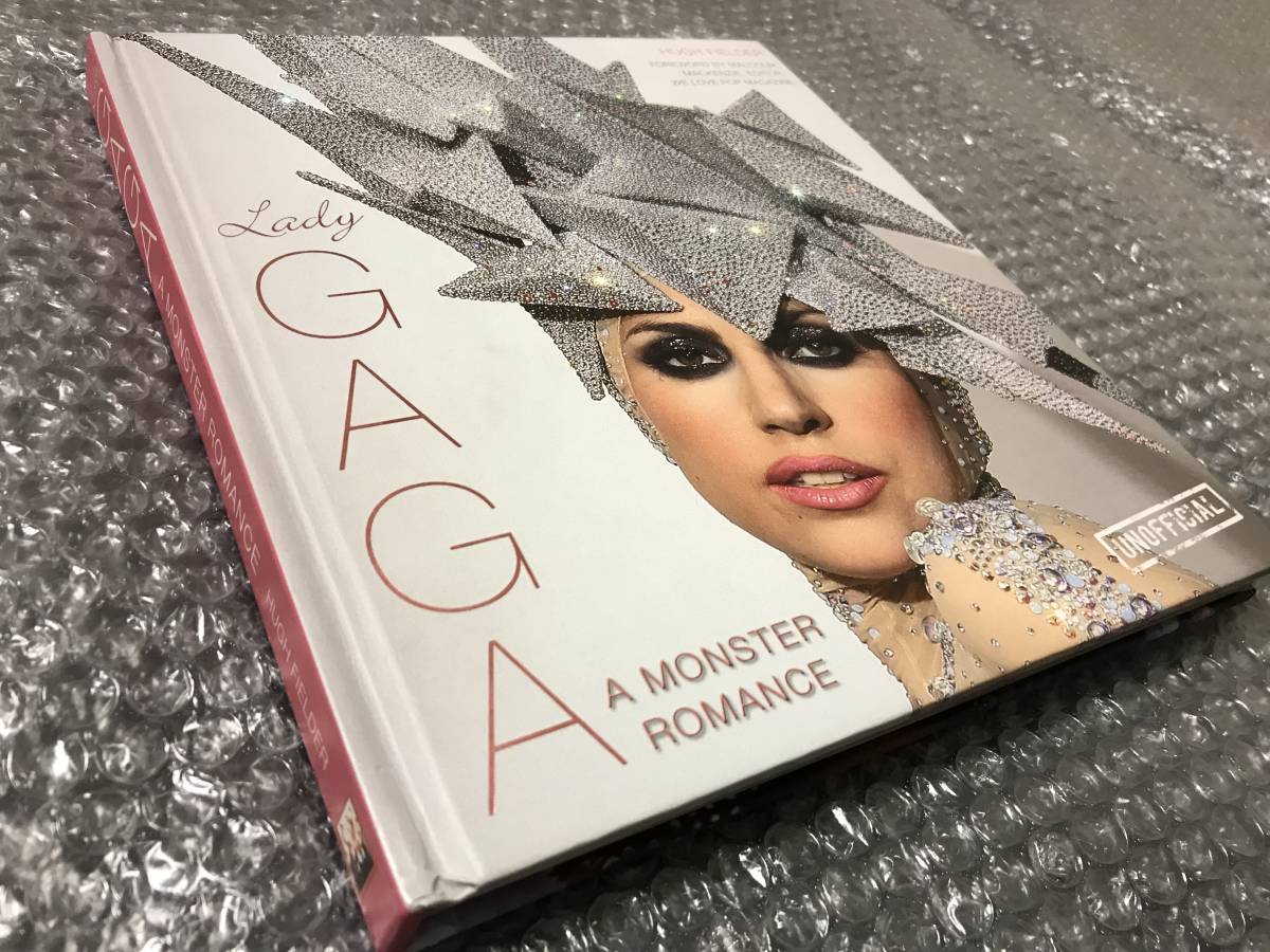  foreign book *reti-*gaga[ photoalbum ]* Live * concert. costume . great number compilation * Monstar * valuable . the first version book@* free shipping 