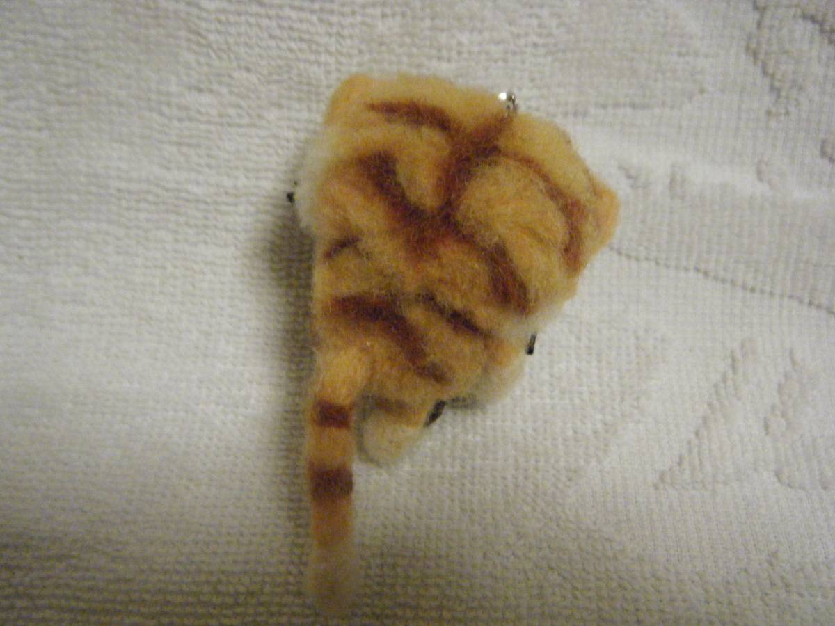  hand made mofmof knitting cat tiger key holder 