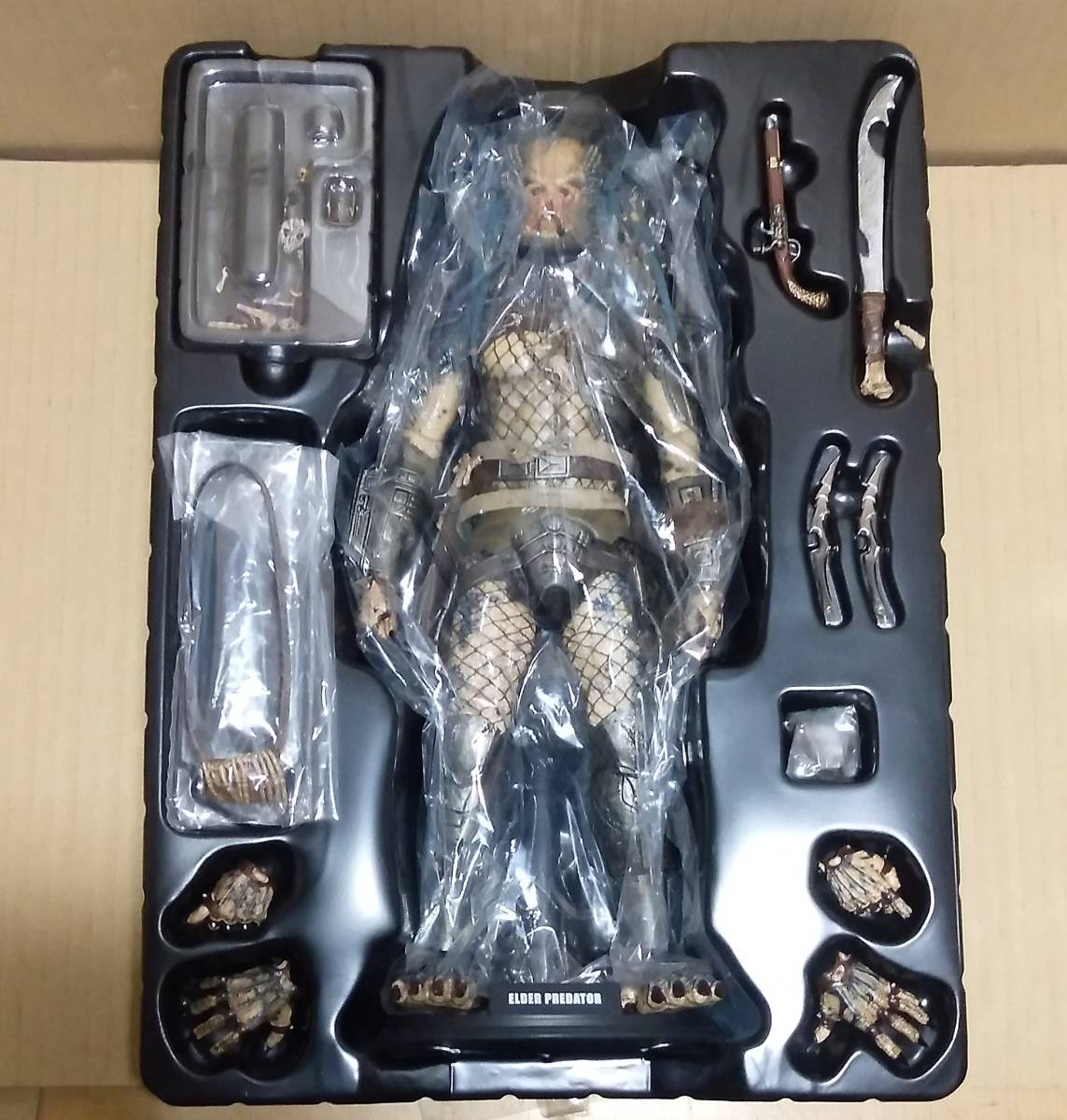 ホットトイズ HOT TOYS エルダー・プレデター2.0 プレデター2