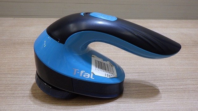 r518-19408 【格安651円スタート!!】 T-FAL 毛玉クリーナー 乾電池式 USED品 ブルー 単三電池×2本 衣類のお手入れに コストコ