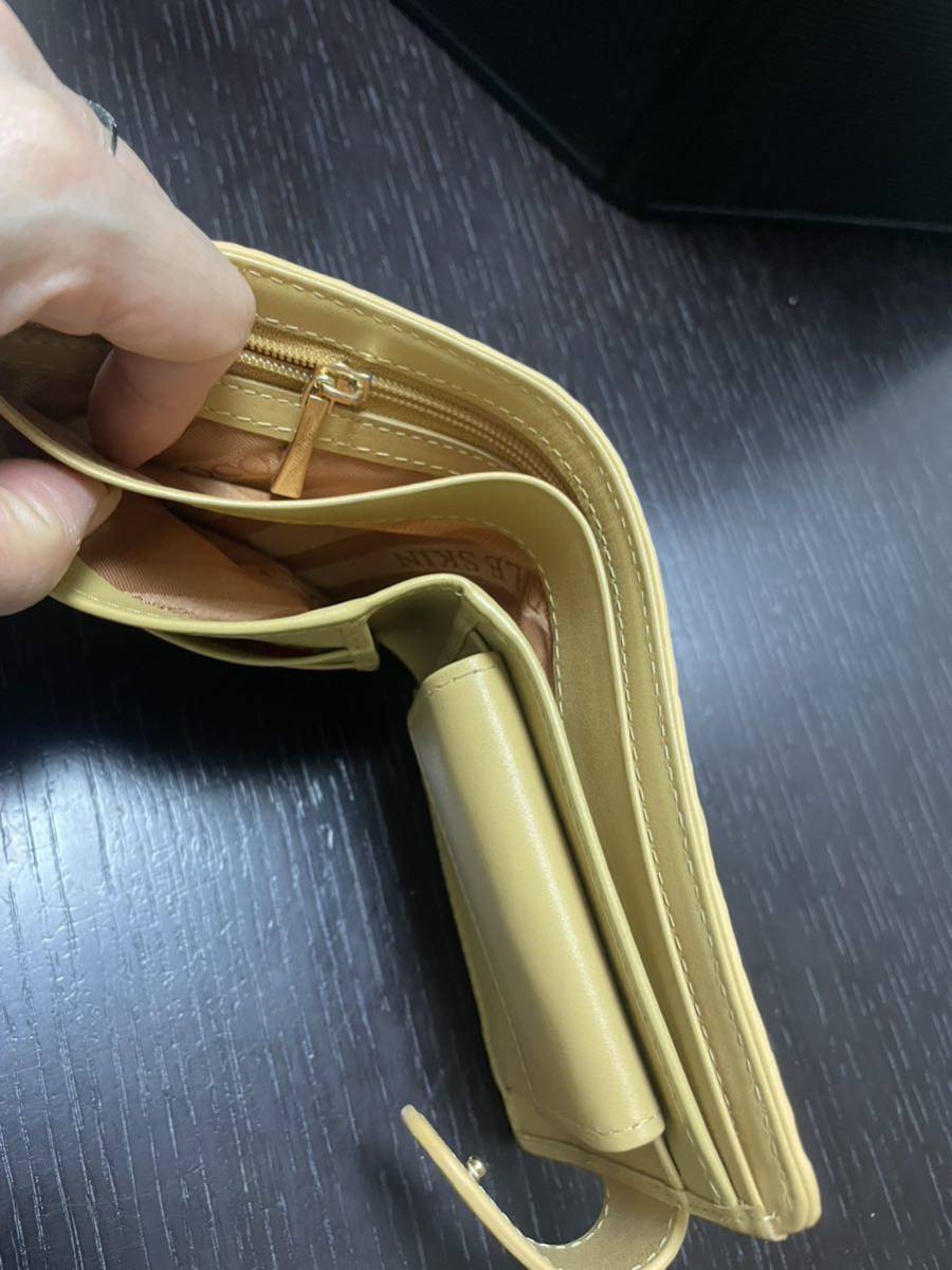 《SALE》最高級 新品 未使用 送料無料 本物 クロコダイル ワニ 鰐革 二つ折り財布 メンズ レディース 開運 トレンド カラー財布 《SALE》最高級 新品 未使用 送料無料 本物 クロコダイル ワニ 鰐革 二つ折り財布 メンズ レディース 開運 トレンド カラー財布