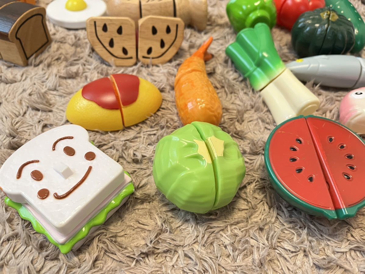 【おもちゃ】おままごとセット（木製あり）/フライパン、まな板、包丁、お野菜、果物、しょくぱんまん／詰め合わせ　木のおもちゃ知育玩具 _画像6