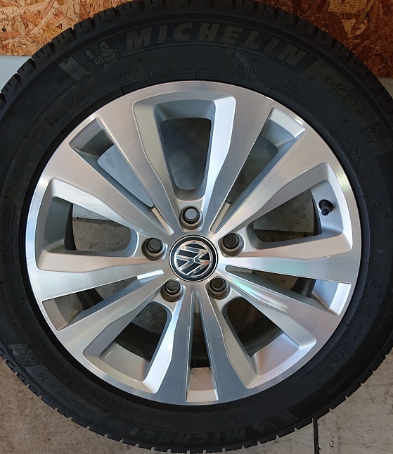 美しい 冬 OP VW 16インチアルミ&205/55R16 ゴルフ ゴルフ 純正☆美品