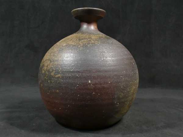 値引きする b1111 雰囲気の良いお品 柴岡守 作 備前焼 花入 共箱あり