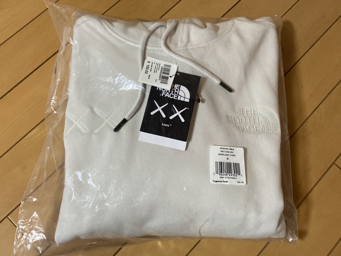 未使用【Mサイズ】THE NORTH FACE × KAWS Hoodie Ivory ノース 未使用【Mサイズ】THE NORTH FACE × KAWS Hoodie Ivory ノース