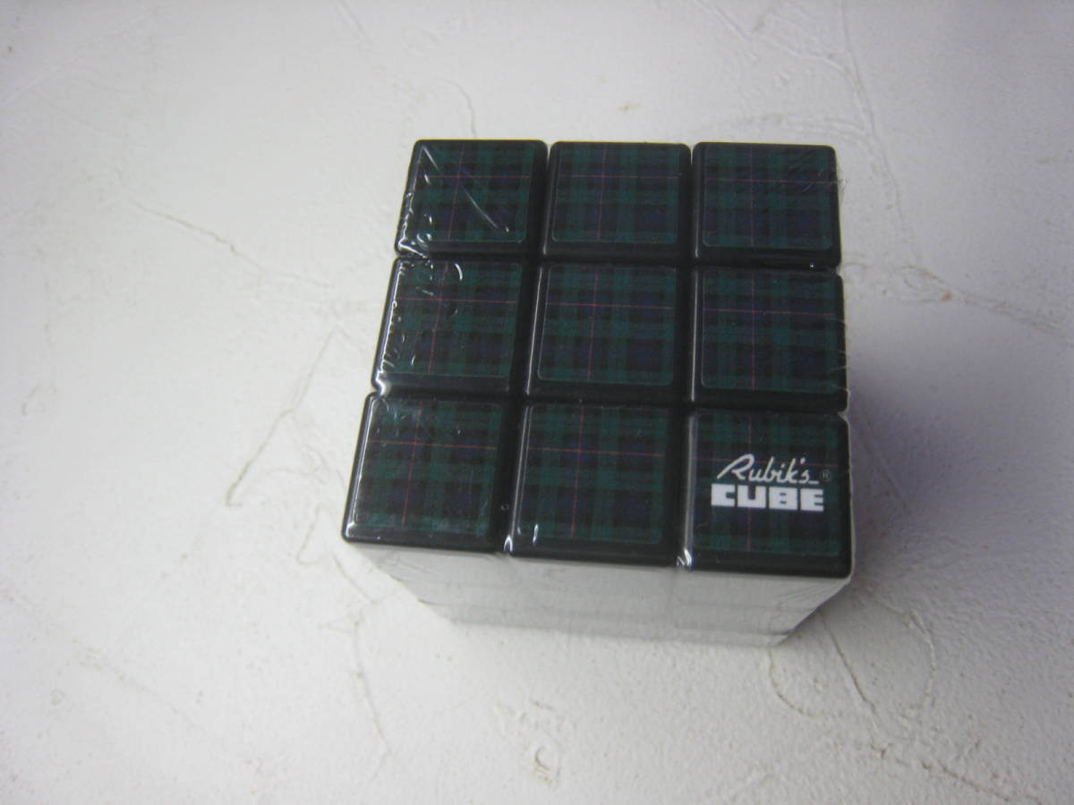 未開封保管品　伊勢丹　ルービックキューブ　1個　ブラックウォッチ　包装紙柄　Rubik's cube　ロゴ入り　正規品　未使用