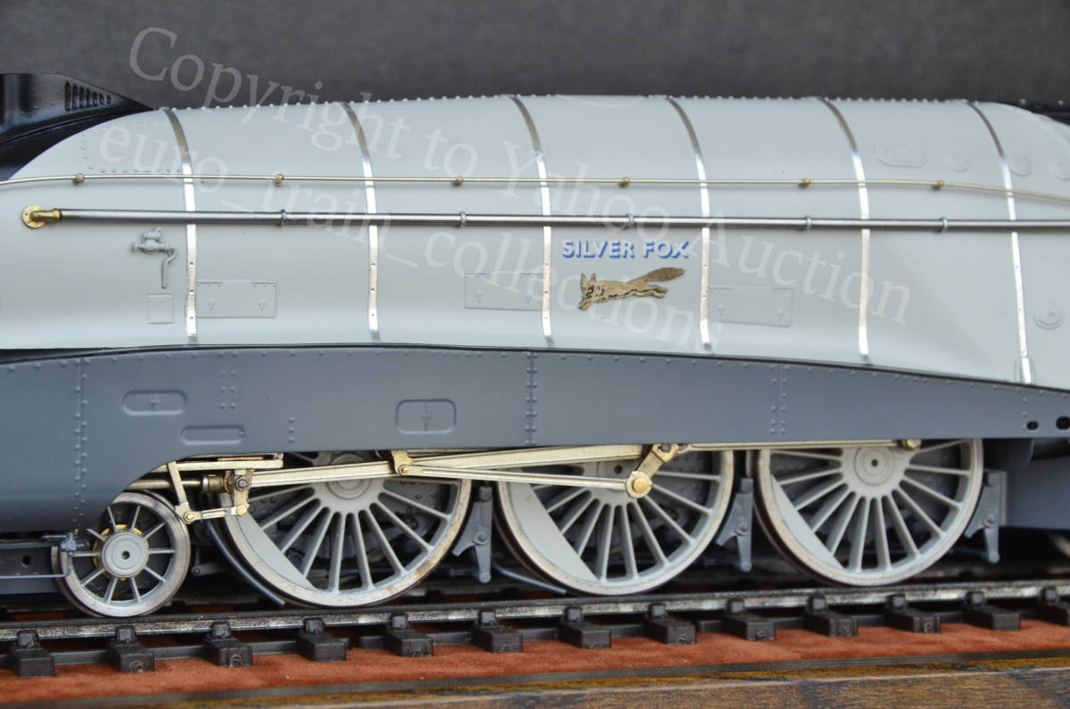 DJH 工場製作 Oゲージ イギリスLNER A4 Silver Fox 流線形蒸気機関車　特別価格_画像5