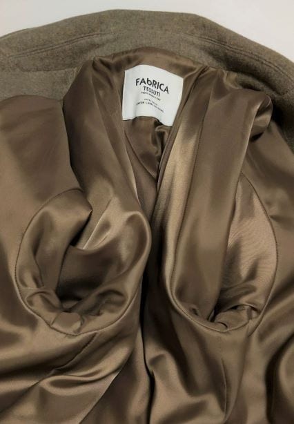 美品 イタリア・FAbRICA TESSUTI生地使用 ロングチェスター 美品 イタリア・FAbRICA TESSUTI生地使用 ロングチェスター
