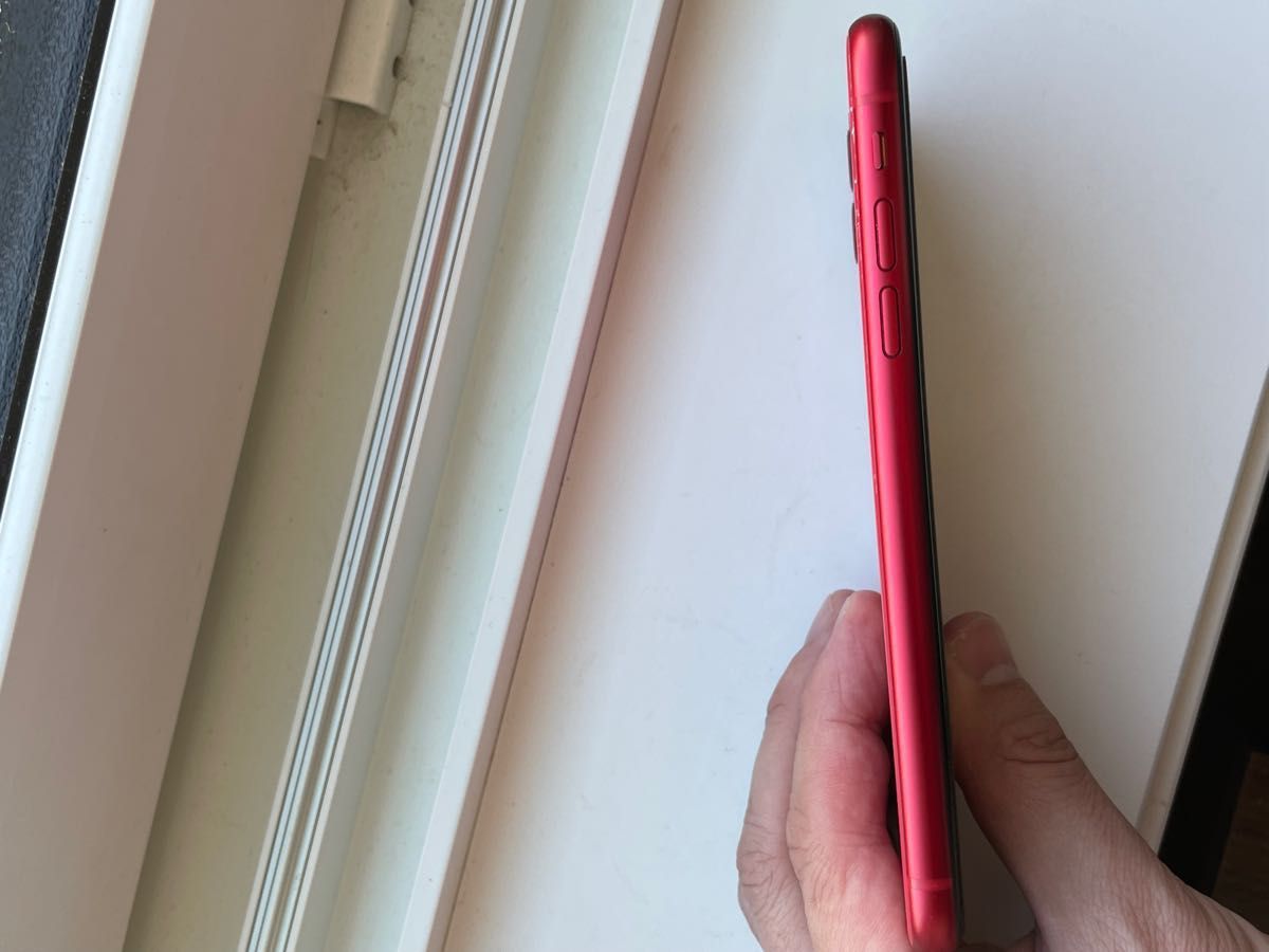 iPhone 11 (PRODUCT)RED 64 GB SIMフリー 背面割れ スマホ スマホ www iPhone 11 (PRODUCT)RED 64 GB SIMフリー 背面割れ スマホ スマホ www