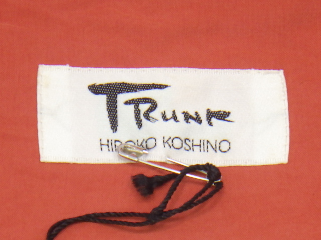 z2K046Z2 TRUNK/HIROKO KOSHINO トランク ヒロココシノ トレンチコート オレンジ系 未使用 タグ付_画像9