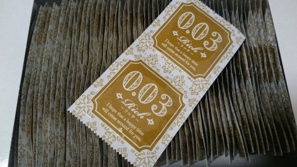 【送料無料】リッチ003 コンドーム 薄さ0.03mm Mサイズ(36mm) 【５２個】サックス 避妊具【即決】_画像2