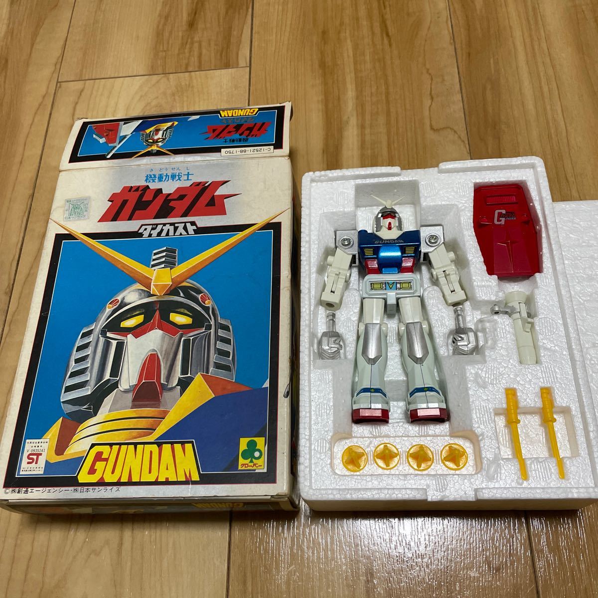 クローバーガンダム レトロガンダム 当時物ガンダム 起動戦士 クローバーガンダム レトロガンダム 当時物ガンダム 起動戦士